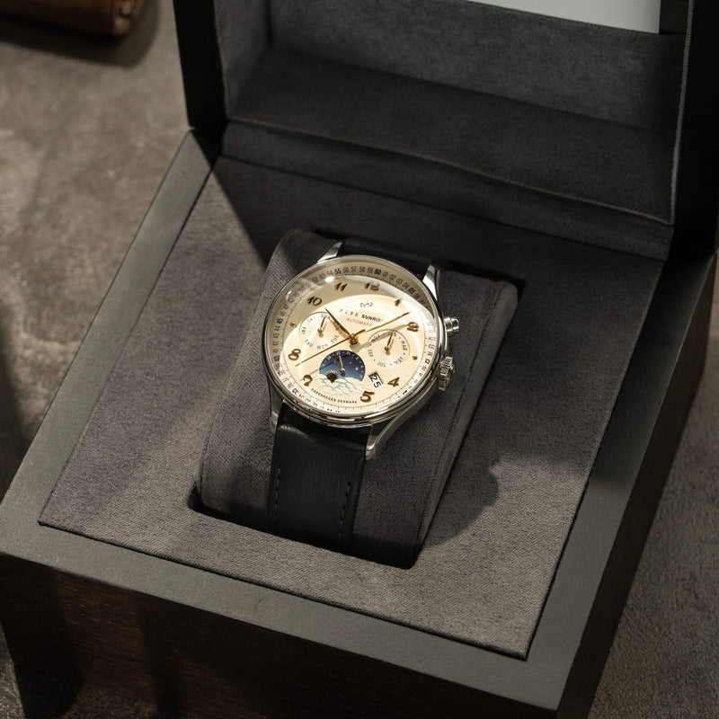 1564 Sunrise Automatic, Steel / Off White