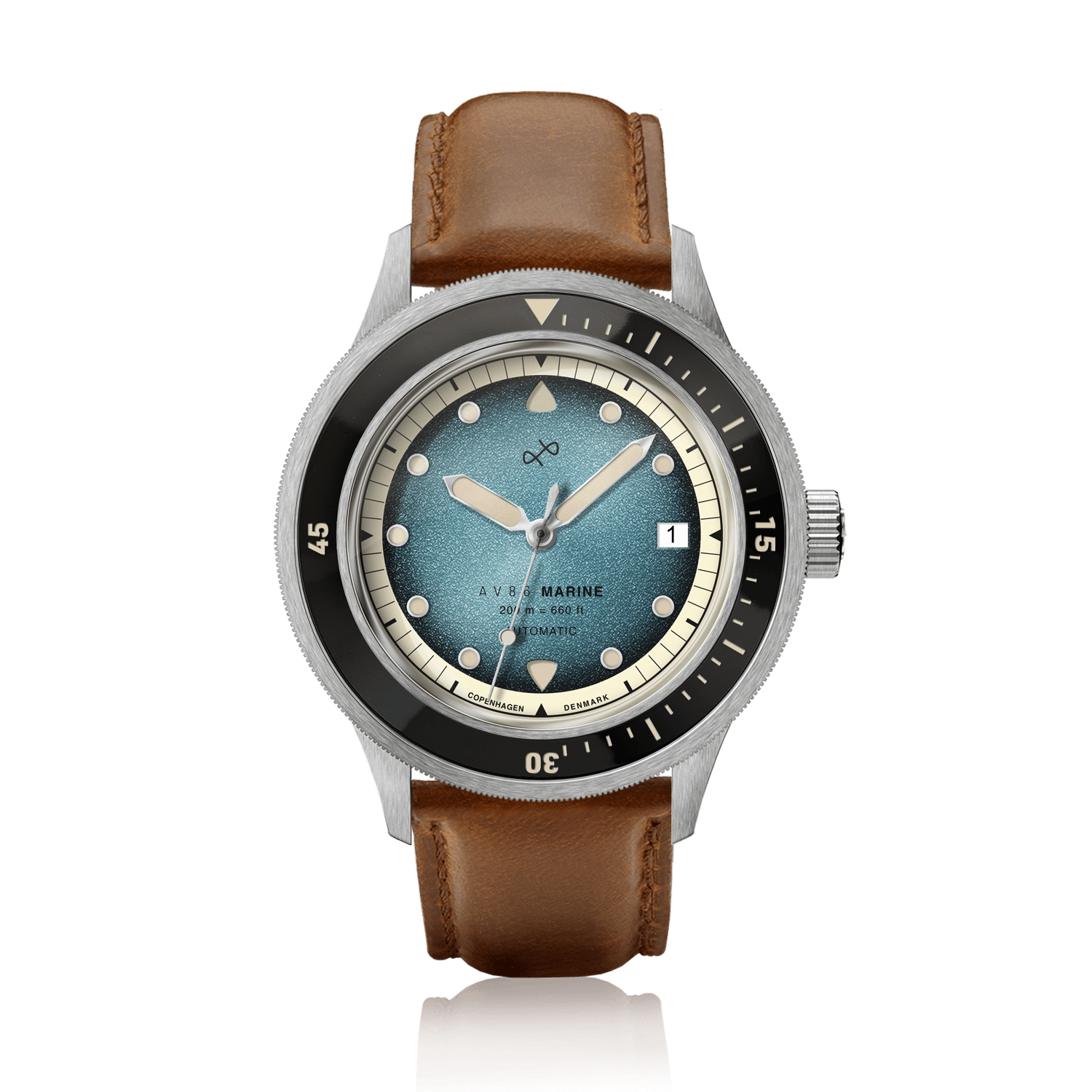 1956年製 Marine Automatic、スチール/ブルーフェード(AV86製)。ブルーフェードの文字盤とブラウンレザーストラップを備えたヴィンテージ風時計。デンマークデザインの真髄