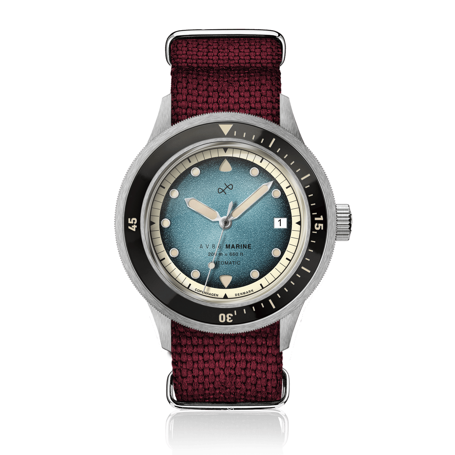 1956年製 Marine Automatic、スチール製/ブルー・フェード、バーガンディ色の織りストラップ付き。ヴィンテージ風のデザインと、AV86のデンマークのクラフツマンシップが光ります。