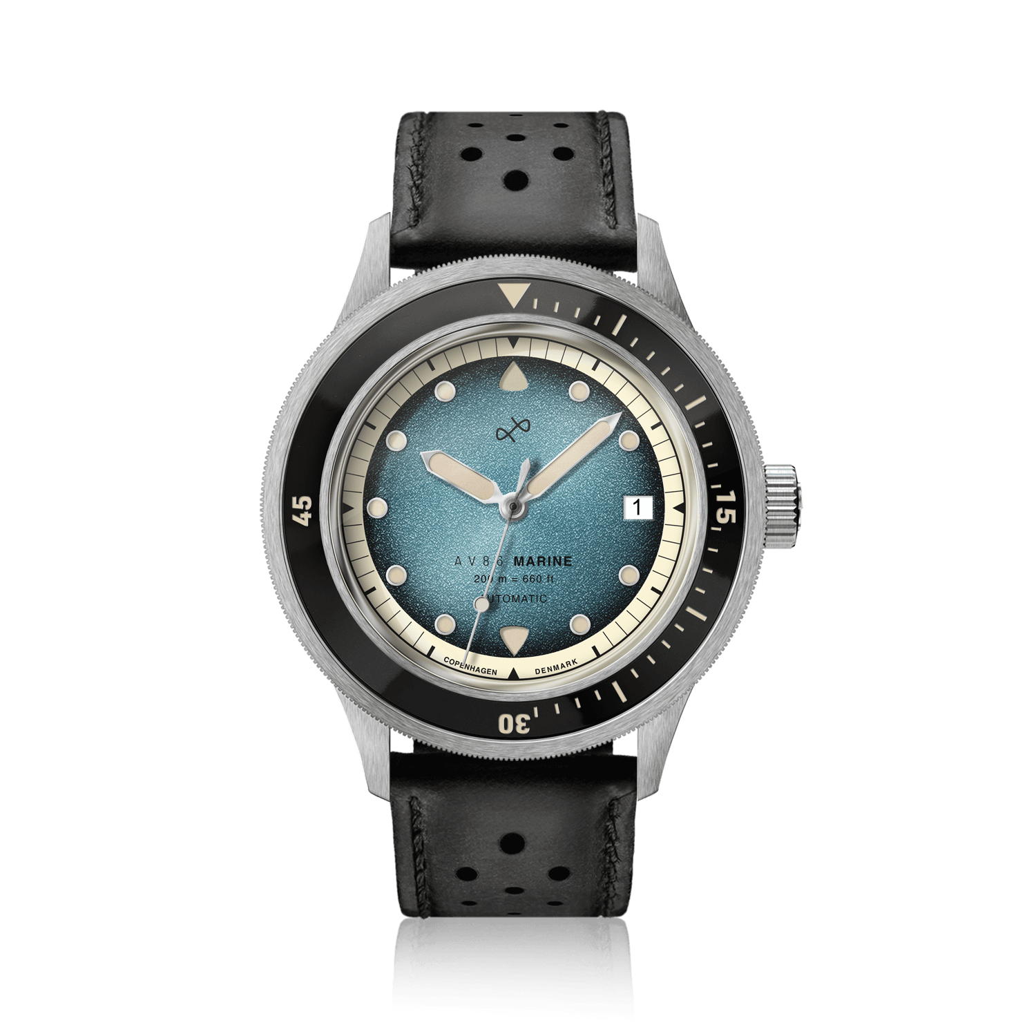 AV86製の1956年モデル「Marine Automatic」、スチール製/ブルーフェードのヴィンテージ風時計。ブラックレザーストラップとブルーのグラデーション文字盤デザインを採用しています。