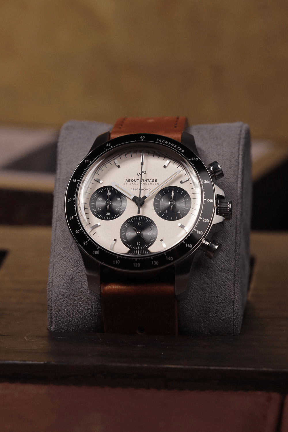 1960 Racing Chronograph by AV86 with vintage-inspired dial, tachymeter bezel, sapphire crystal, and brown leather strap