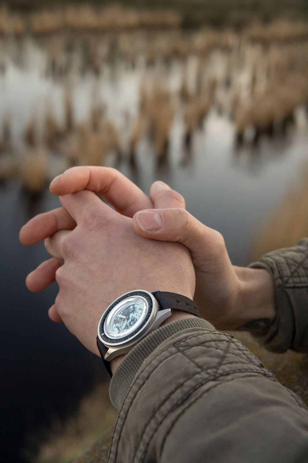 Earthrise WWF-partnerskab, automatisk / 2025-AV86 Edition – nordisk minimalistisk automatisk ur med Sapphire Crystal og struktureret stofrem til udendørs brug