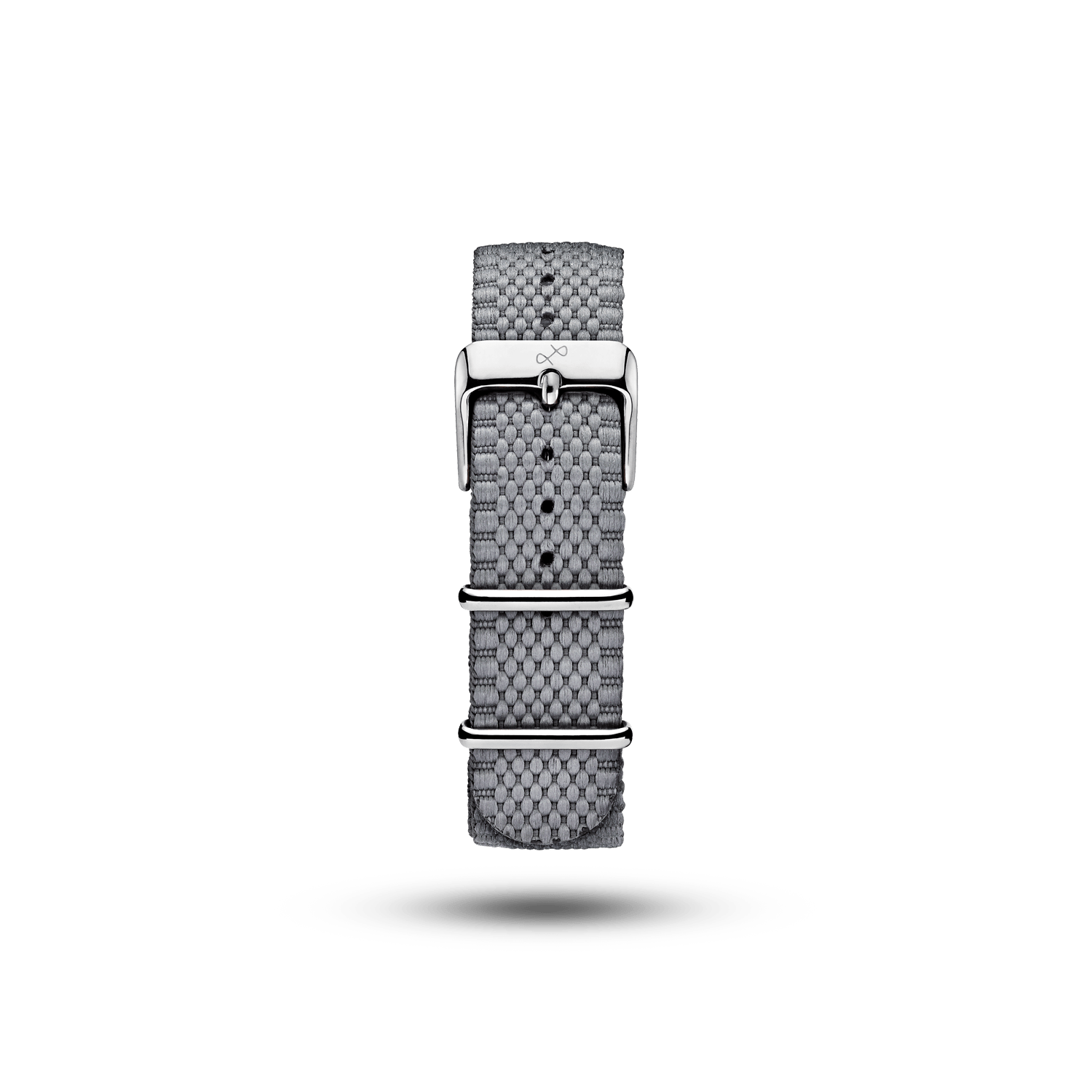 Nato – Urrem i vævet stof i farven Steelstripe Grey med sølvspænde fra AV86, i nordisk minimalistisk design.