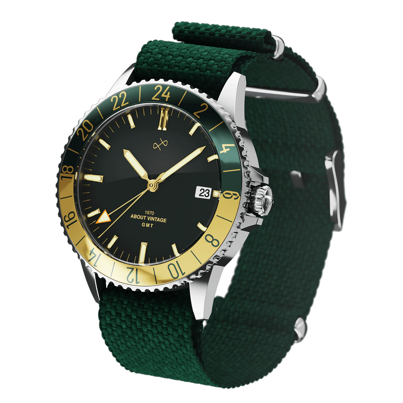 Haagen GMT de 1970, automatique, fabriquée en Suisse par AV86, avec cadran GMT d'inspiration vintage, Verre saphir et bracelet en tissu vert