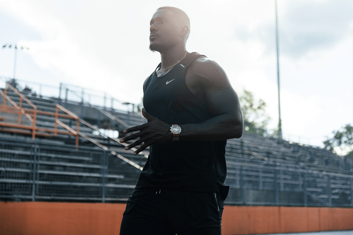 1815 Justin Gatlin, Gold / Blue Turtle – en vintage-inspireret Chronograph fra AV86 med Sapphire Crystal og læderrem, som han bar under sin atletiktræning