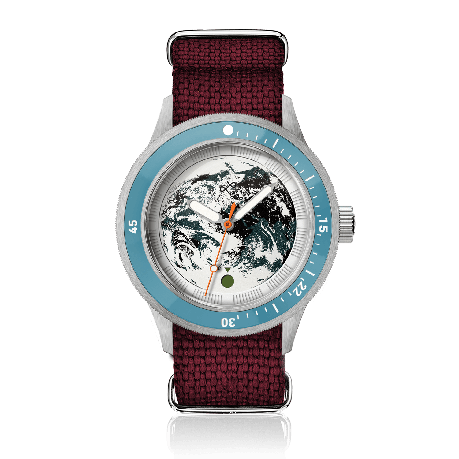 Modèle Earthrise WWF Partnership, Automatique / Édition 2026 par AV86, avec lunette bleue, cadran « Earth » et bracelet NATO en tissu rouge foncé.