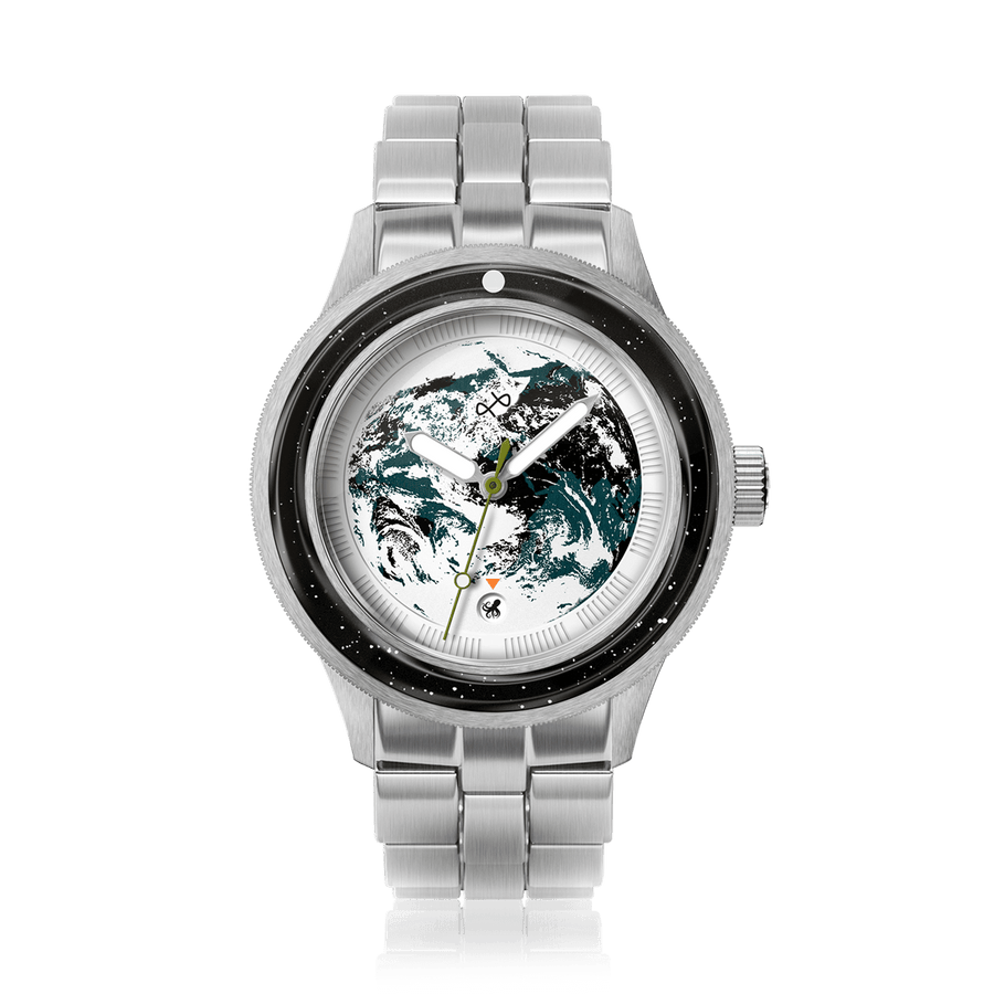 Earthrise WWF 파트너십, AV86의 오토매틱 / 2025 Edition – Sapphire Crystal, 오토매틱 무브먼트, 메탈 브레이슬릿