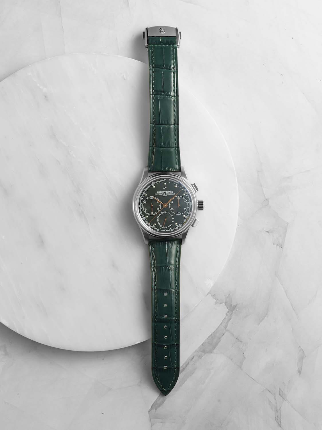 1988 Flyback, Chronographe - Édition limitée par AV86 : chronographe d'inspiration vintage avec verre saphir et bracelet en cuir