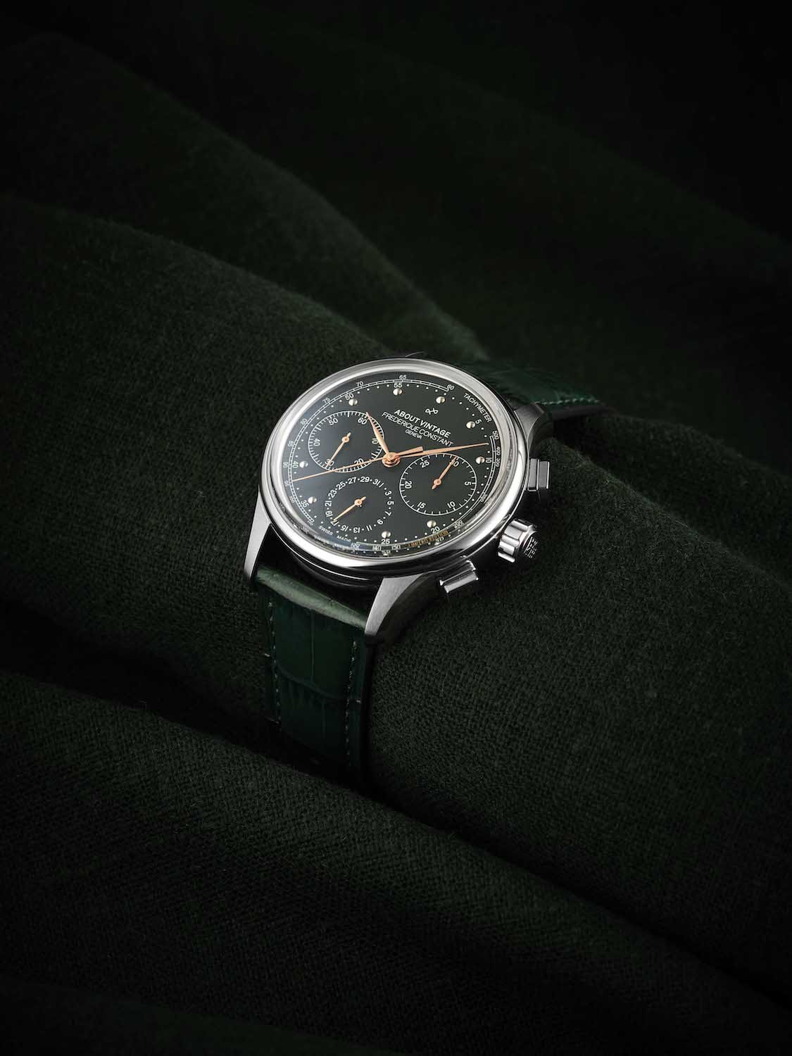 1988 Flyback, Chronographe - Édition limitée par AV86 : chronographe d'inspiration vintage avec verre saphir et bracelet en cuir