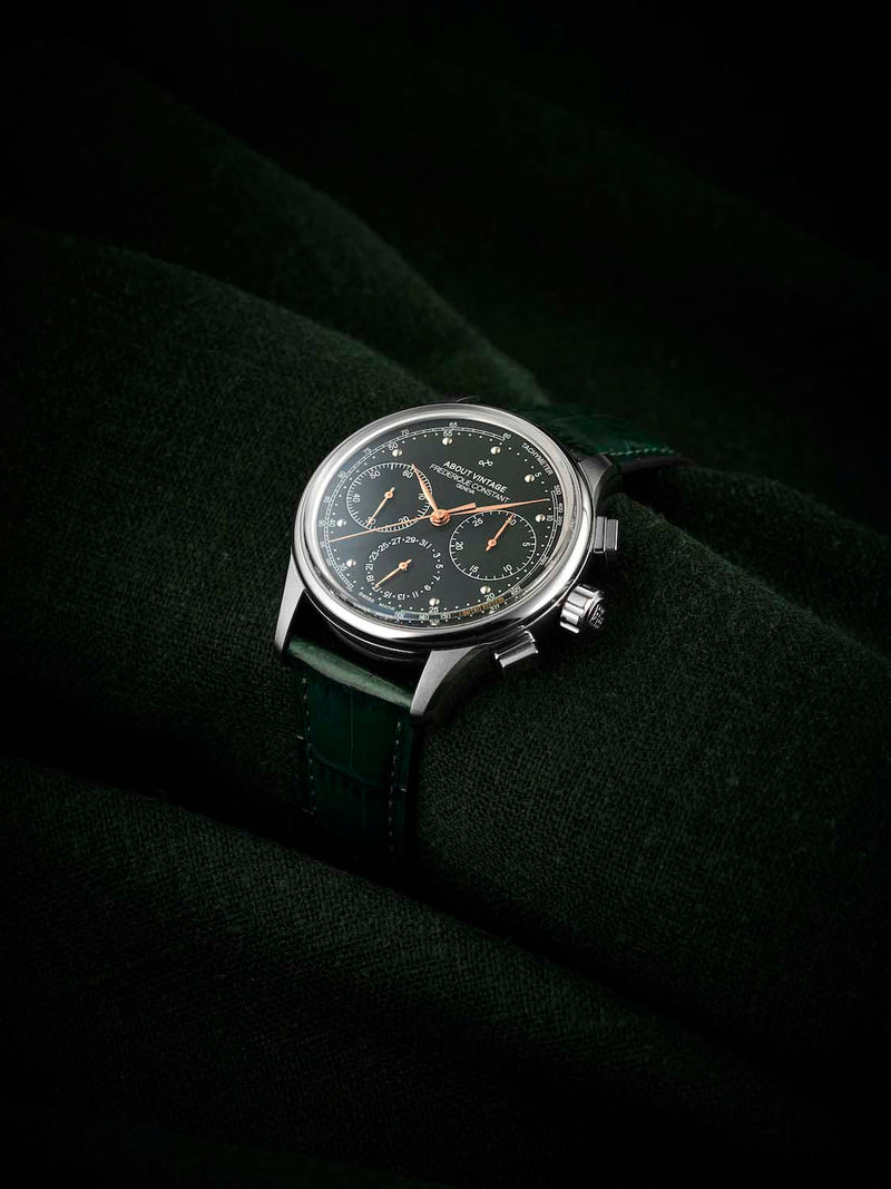 1988 Flyback, Chronographe - Édition limitée par AV86 : chronographe d'inspiration vintage avec verre saphir et bracelet en cuir