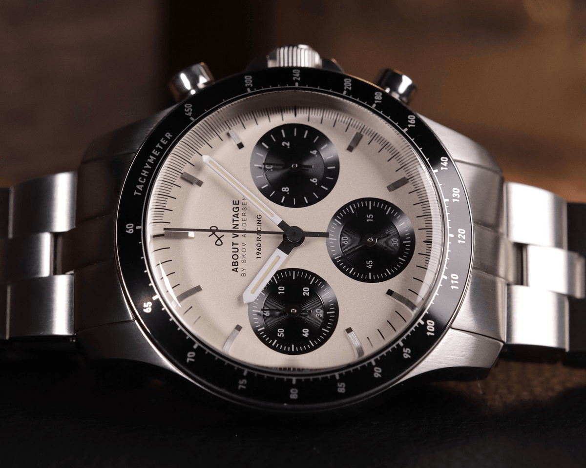 1960 Racing Chronograph by AV86 with vintage-inspired dial, tachymeter bezel, sapphire crystal, and stainless steel bracelet strap