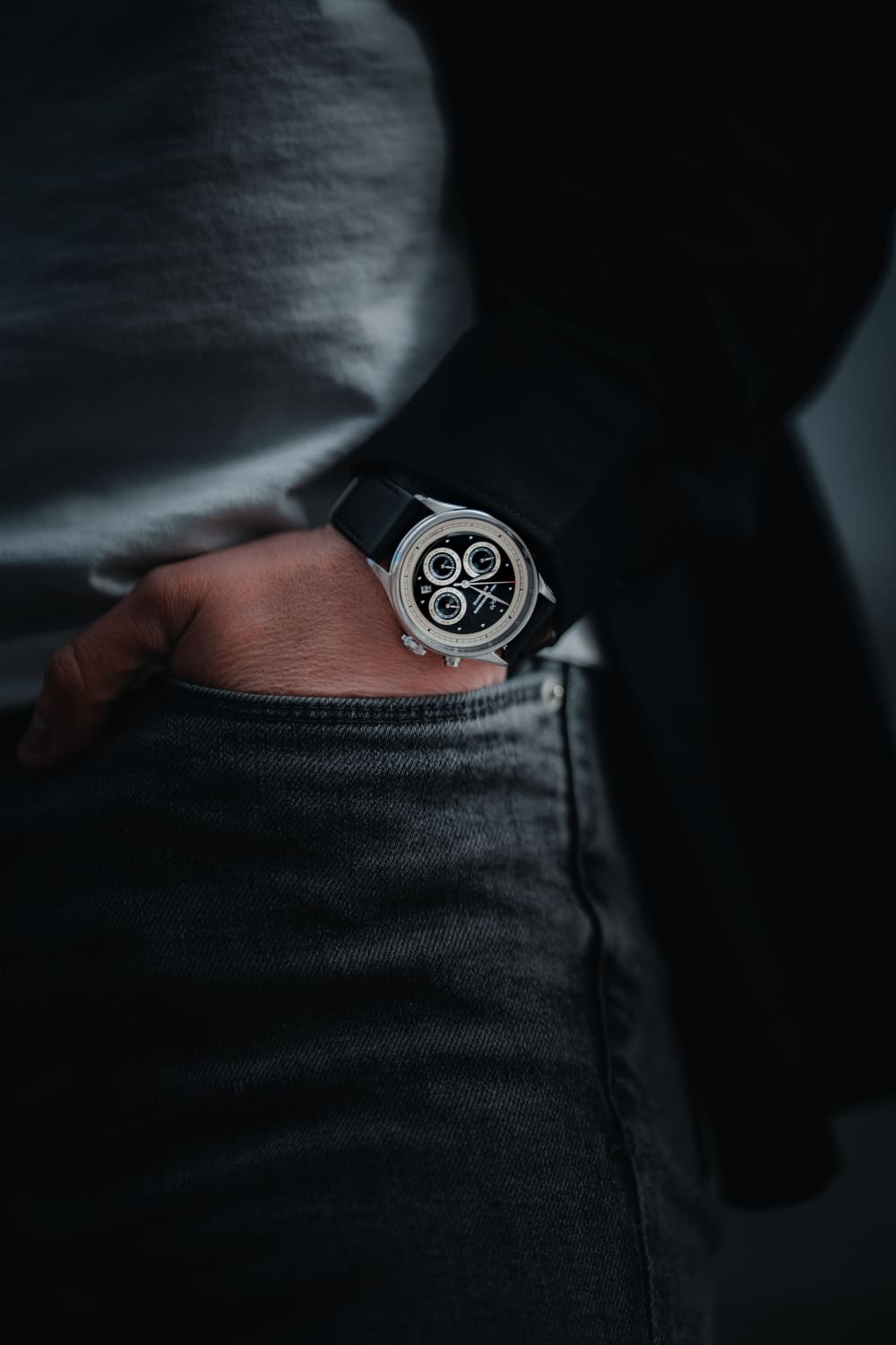 1564 Chronodate Automatic by AV86 with vintage chronograph dial, sapphire crystal, and black leather strap in casual attire setting