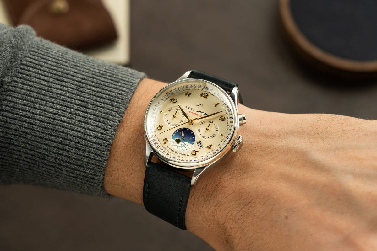 1564 Sunrise Automatic, Steel / Off White
