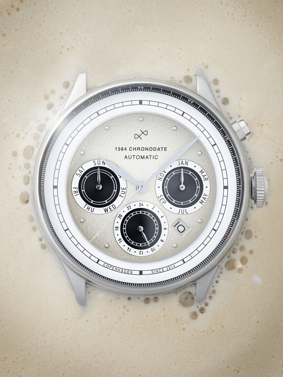 1564 Chronodate Automatic by AV86 vintage-inspired chronograph with sapphire crystal, multi-function dial, and stainless steel case
