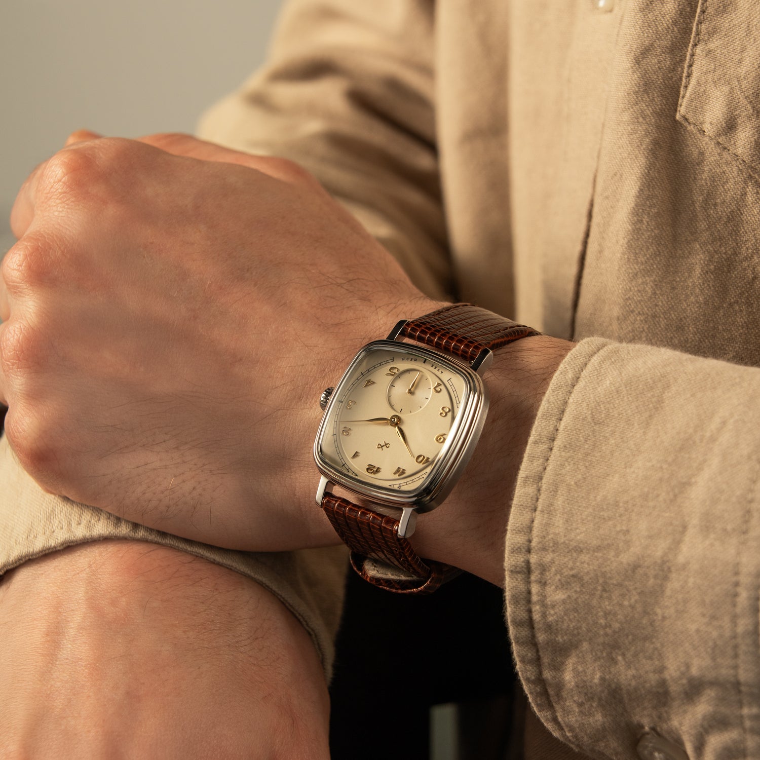 1954 GMT WORLD TRAVELER SAFARI　腕時計 1954 World Traveler | Free engraving | AV86