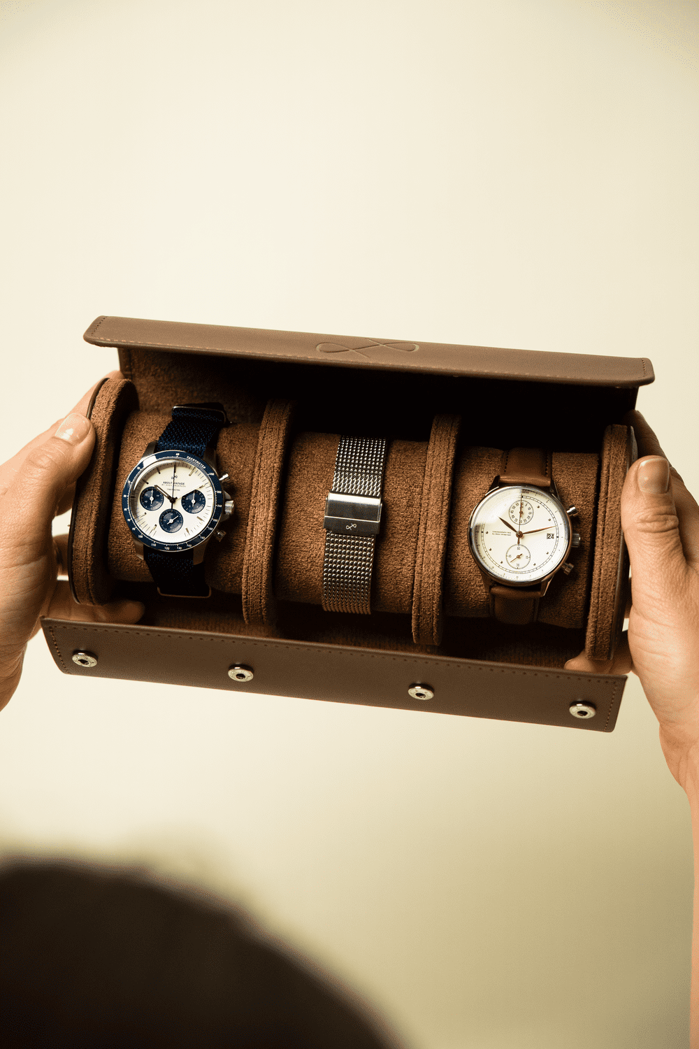 1960 Racing Chronograph by AV86 vintage-inspired chronograph with sapphire crystal, leather and mesh strap in leather case holder
