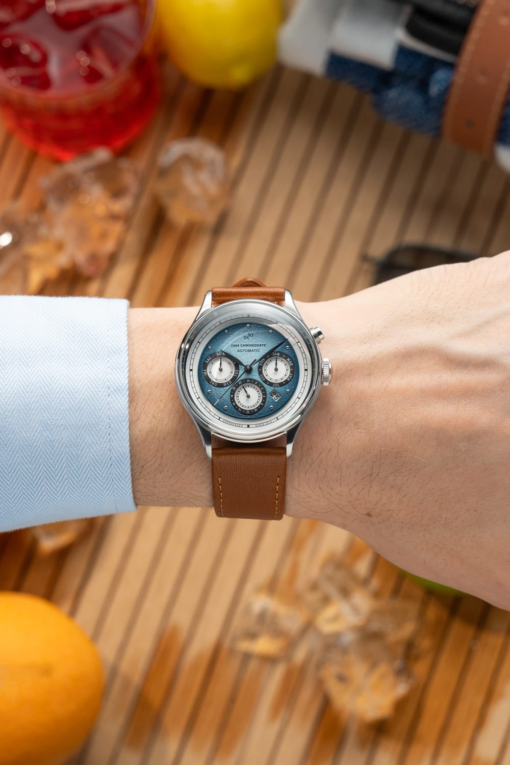 1564 Chronodate Automatic, Steel / Ice Blue & White | Free