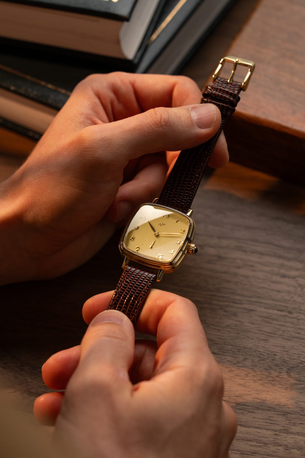1954 Capri Mechanical, Gold / Vintage Cream