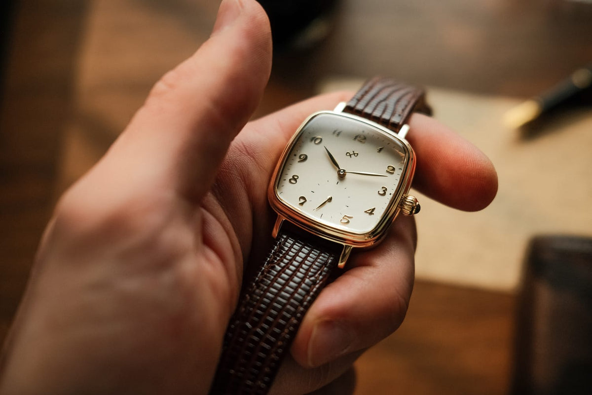 1954 Capri Mechanical, Gold / White