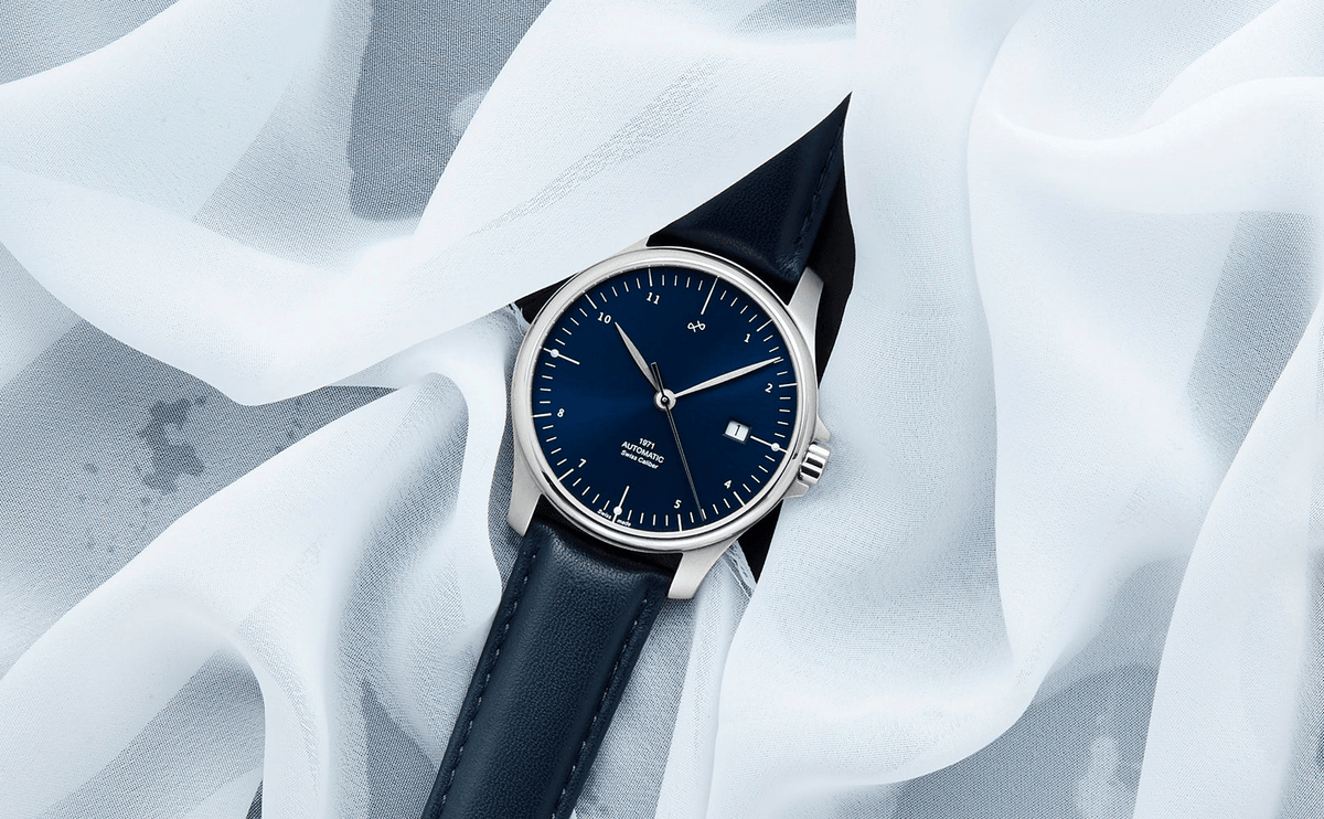 1971 Automatic, Night Blue - Swiss Made by AV86 with minimalist dial, sapphire crystal, automatic movement, and blue leather strap