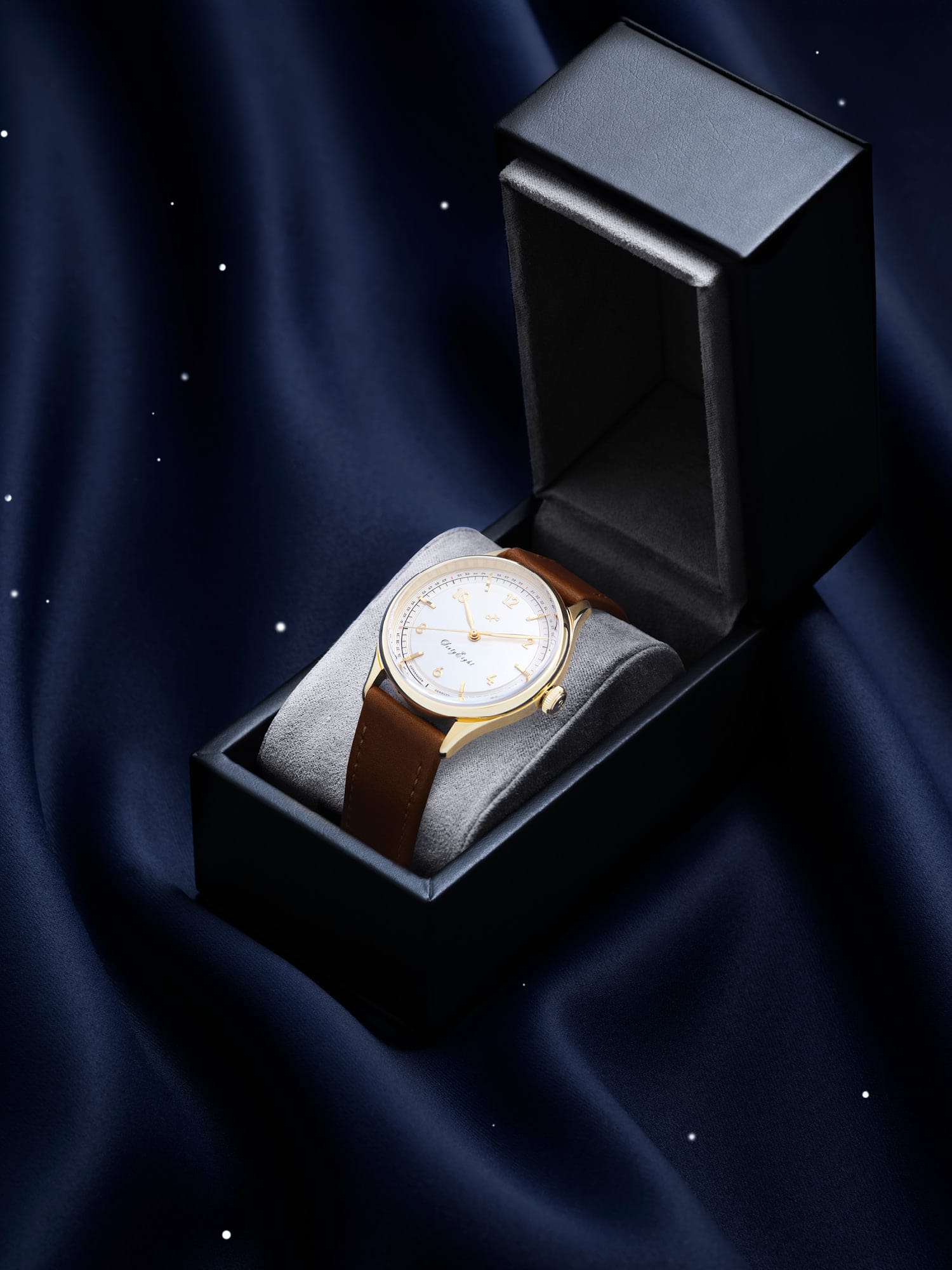 1968 Sixtyeight by AV86 luxury vintage-inspired dress watch with sapphire crystal, gold case, and brown leather strap in presentation box