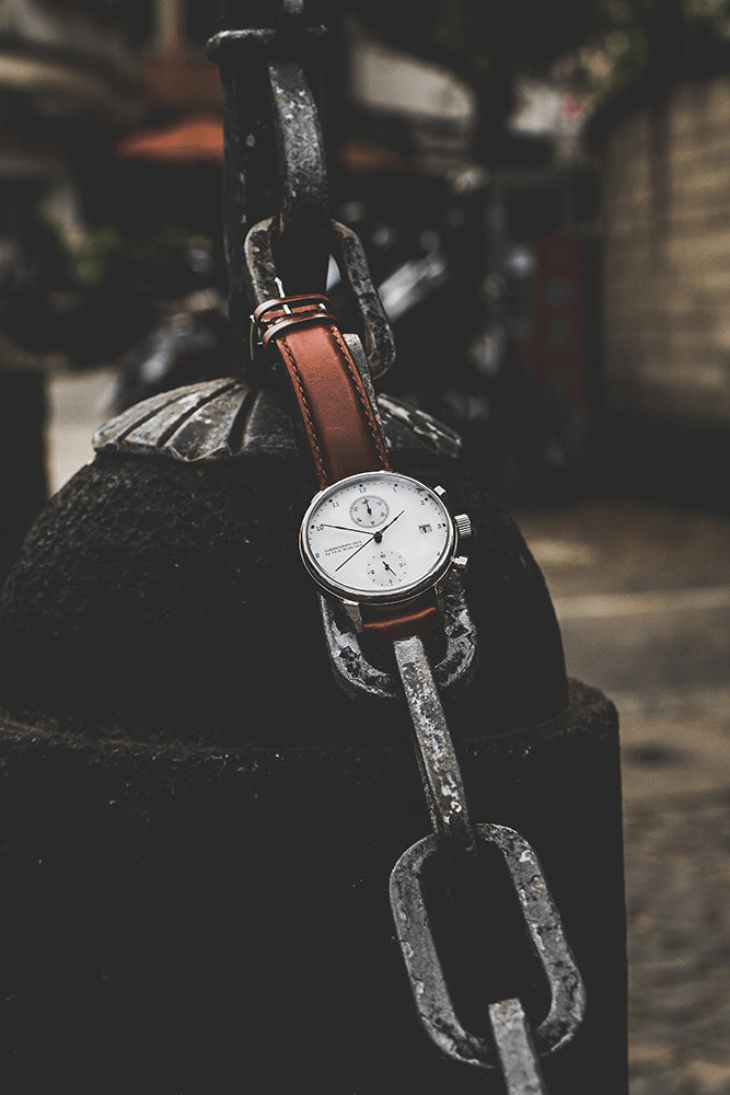 1815 Chronograph by AV86 with vintage-inspired dial, sapphire crystal, chronograph subdials, and brown leather strap, Nordic Minimalism