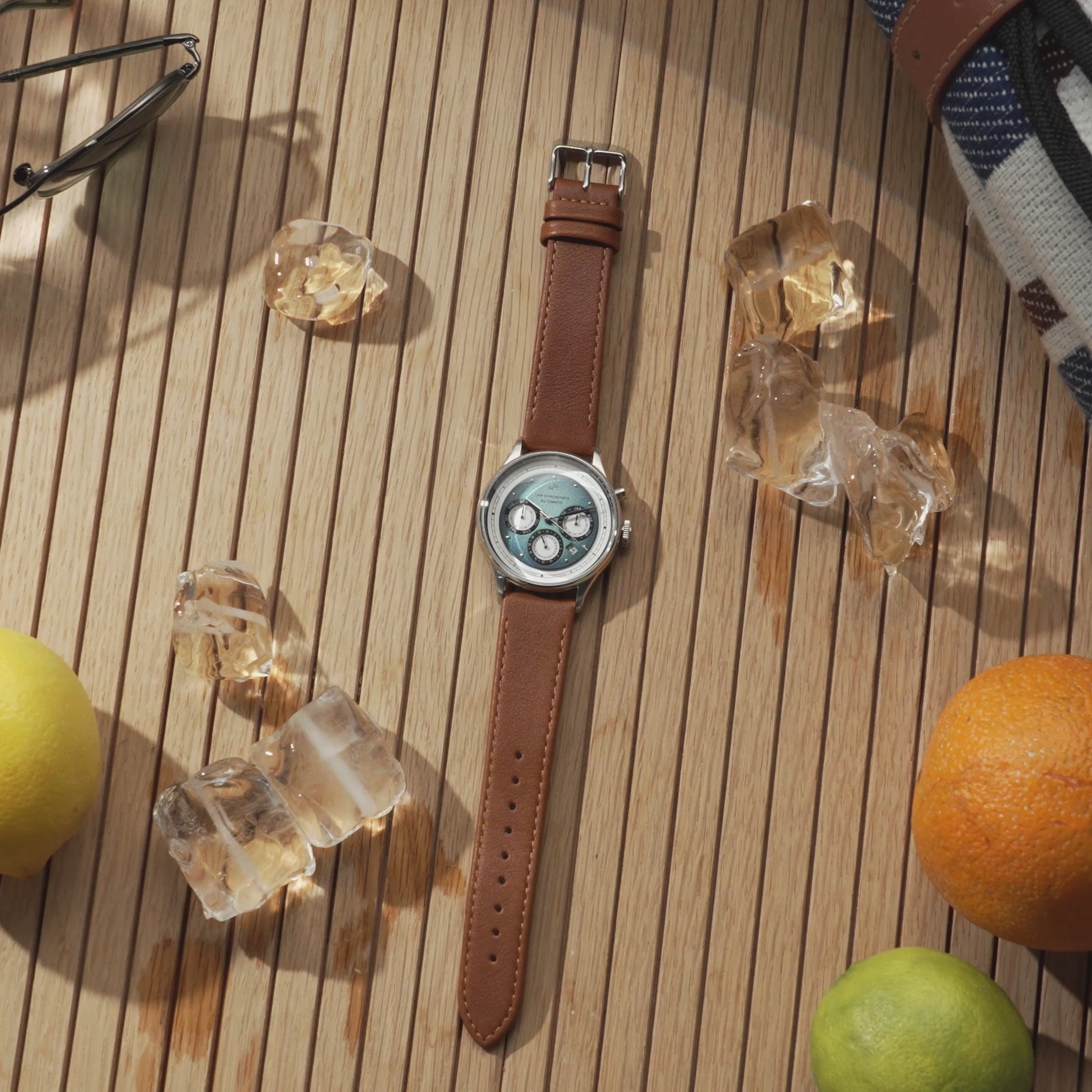 1564 Chronodate Automatic, Steel / Ice Blue & White | 無料刻印 | AV86